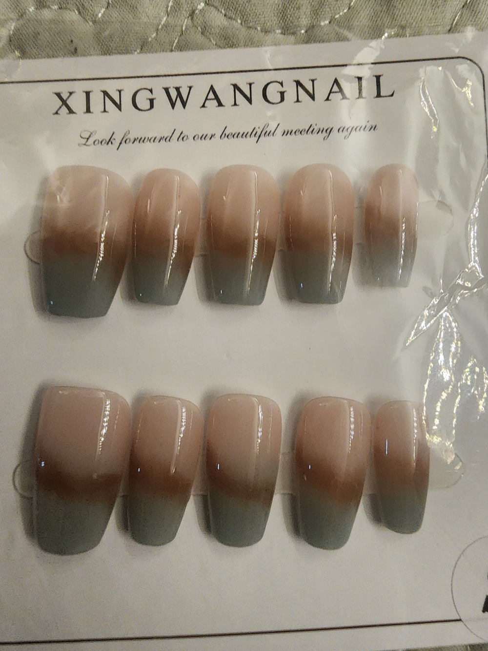 XINGWANGNAIL Ombre Nude to Sage Press-On Nails